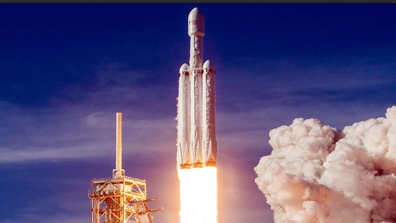 SpaceX تواجه عطلًا جديدًا في أقمار ستارلينك رغم سلامة محطة الفضاء الدولية ومهمة Artemis II